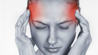 يستمر لعدة أيام، باحث بطب نيويورك يكشف سر الصداع المنتشر في رمضان 
