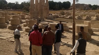 وفد مشروع الدعم الفنى يتفقد معبد مونتو بالمدامود في الأقصر (صور)