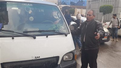 حملات على مواقف السرفيس بالقاهرة لمراقبة التعريفة خلال العيد