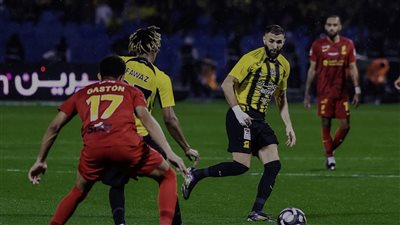 القادسية يخطف تعادلا قاتلا من اتحاد جدة في مواجهة نارية بالدوري السعودي(فيديو)