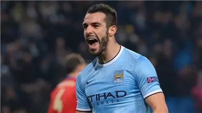 مهاجم مانشستر سيتي السابق يعلن اعتزاله كرة القدم نهائيا 