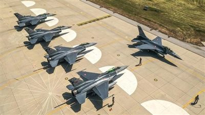 الجيش الروسي يستهدف مطارا أوكرانيا ترابض فيه مقاتلات 