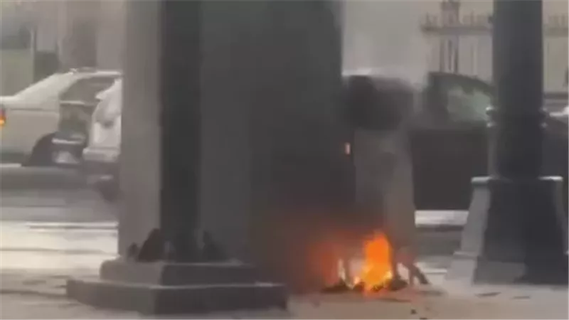 حريق كابينة كهرباء