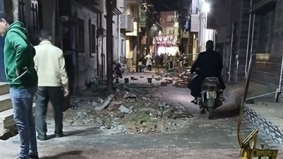 رصف الشوارع الداخلية بمنيا القمح في الشرقية 