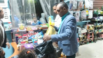 ضبط 800 قطعة ألعاب نارية ممنوع تداولها في حملة مكثفة بقنا (صور)