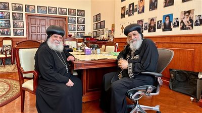 البابا تواضروس يتلقى تقريرا عن الخدمة في إيبارشية جرجا