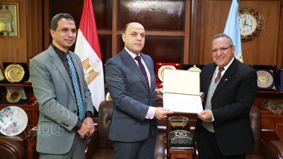 محافظ كفر الشيخ يكرم أوائل مسابقات التربية والتعليم على مستوى الجمهورية