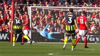 مانشستر سيتي يفشل في اختراق دفاع نوتنجهام فورست بالشوط الأول 