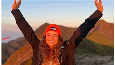 سقوط مأساوي ينهي حياة مؤثرة بلغارية في جبال سنودونيا