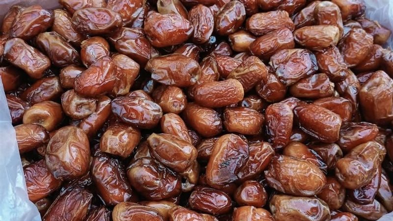 ضبط بلح مجهول المصدر