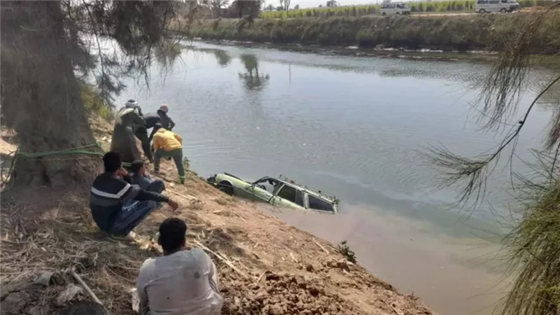 حادث انقلاب سيارة