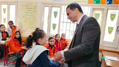 وكيل التعليم بكفر الشيخ يشهد احتفالات المدارس بيوم الشهيد