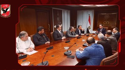 تفاصيل زيارة وفد الأهلي لرئيس الهيئة الوطنية للإعلام