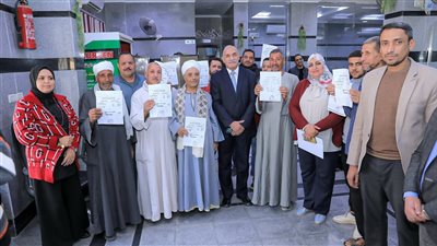 تسليم 28 نموذج 8 للتصالح في مخالفات البناء بسوهاج