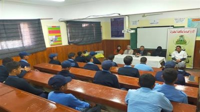 الداخلية تعقد لقاءات مع طلاب المدارس والجامعات للتوعية بمخاطر المخدرات