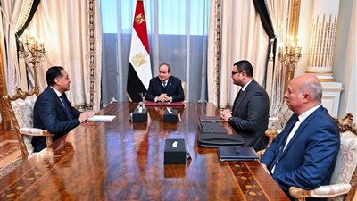 السيسي يوجه بتسريع وتيرة أعمال البناء بمبادرتي 