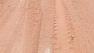  حي ثان الزقازيق يستجيب لشكاوى المواطنين ويوجه بتمهيد طريق بحر مشتول 