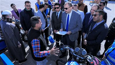 محافظ سوهاج يشهد تسليم 35 مشروع تمكين و10 أجهزة عرائس للفئات الأولى بالرعاية 