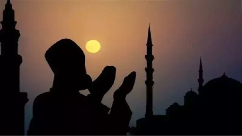 موعد أذان الفجر اليوم