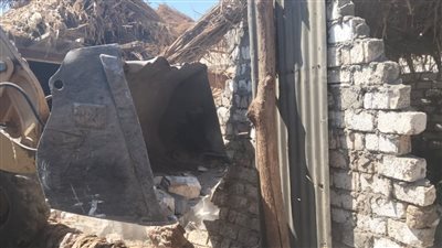 إزالة 11 حالة تعد على أراضي زراعية وأملاك دولة بمركزين بأسيوط