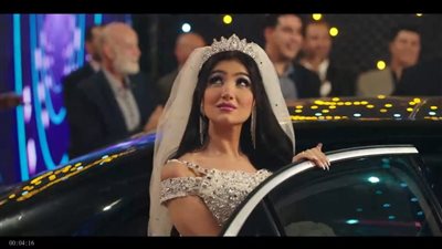 مسلسل إش إش الحلقة 12، ماجد المصري يفاجئ مي عمر بسؤال عن علاقتها بابن زوجته