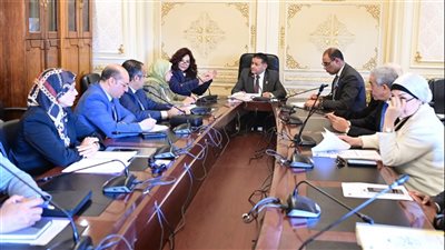 صناعة النواب تناقش دور سلامة الغذاء وعدم وجود استراتيجية واضحة للصناعة
