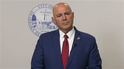 من أصول لبنانية وخدم في المارينز 20 عاما، تعيين عمدة ديربورن سفيرا لأمريكا لدى تونس