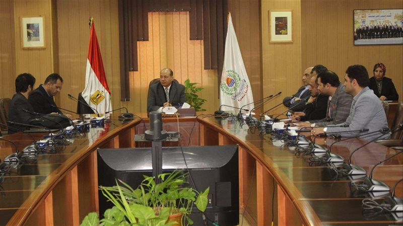 اجتماع بجامعة المنصورة،