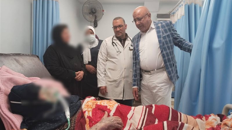 وكيل صحة قنا يتفقد
