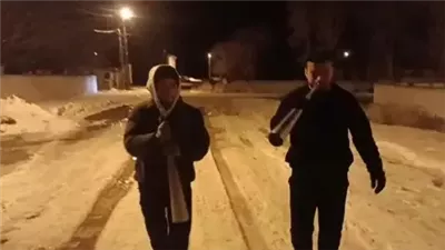 استخدام البوق بدلًا من الطبل، عادات غريبة للسحور في إحدى قرى تركيا 