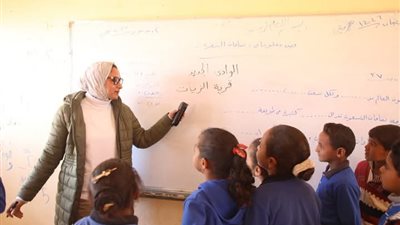 5 قرارات حاسمة خلال جولة مفاجئة لنائب محافظ الوادي الجديد بقرية الزيات ببلاط 