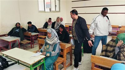 نجاح 7164 مواطنًا في محو الأمية بالإسماعيلية (صور)