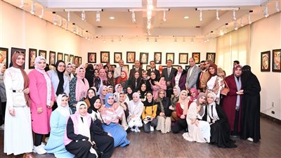 افتتاح معرض هي واللون بكلية التربية النوعية جامعة الفيوم