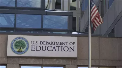 وزارة التعليم الأمريكية تسرح نصف العاملين