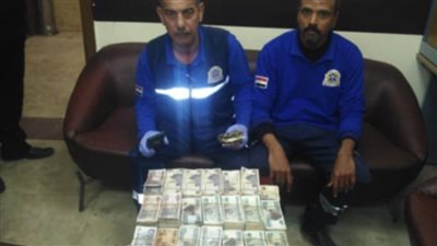 محافظ قنا يشيد بأمانة مسعفين أعادا 227 ألفا و700 جنيه لصاحبها في حادث نجع حمادي