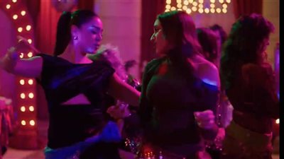 مسلسل كامل العدد ++ الحلقة 13، وصلة رقص لـ دينا الشربيني وبدرة في حنة مريم الخشت