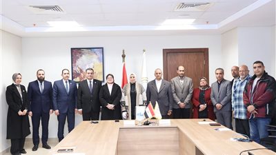 التعليم: تقديم الدعم التكنولوجي وتجديد الورش بمدارس وفصول النور للمكفوفين 