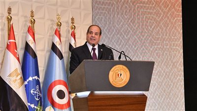 السيسي: المرحلة تتطلب الوعي بكافة القضايا لدعم ركائز الأمن القومي المصري
