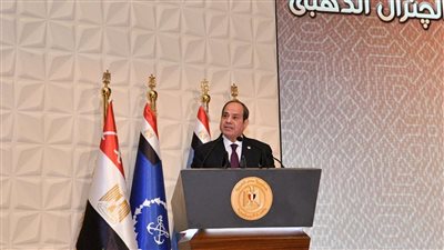 السيسي: الأوطان لا تبنى إلا بسواعد أبنائها المخلصين