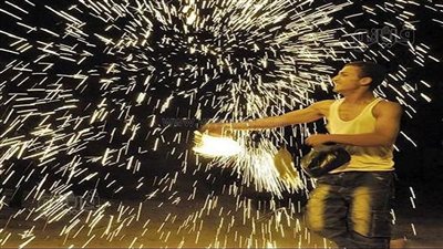 الألعاب النارية.. بهجة قاتلة.. قتلى ومصابون.. أبرز خسائر 