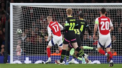 دوري أبطال أوروبا، آرسنال يتقدم على أيندهوفن 1/2 في الشوط الأول