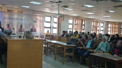 جامعة القناة تنظم ندوة حول الأمن السيبراني ومخاطر الشائعات (صور)