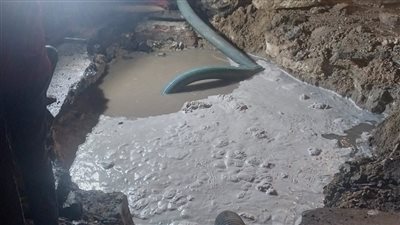 الانتهاء من إصلاح كسر ماسورة مياه بوسط الإسكندرية