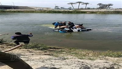 إصابة 12 موظفا في انقلاب أتوبيس بترعة بالشرقية (صور)