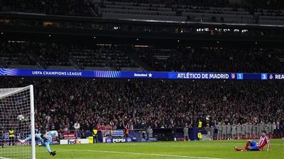 السر في الرجلين، سر عدم احتساب ركلة ترجيح ألفاريز أمام ريال مدريد رغم تسجيلها (فيديو)