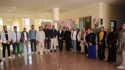 حنان مجدي تلتقي المتطوعين بمبادرة 