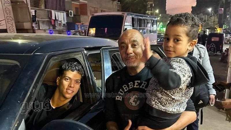 إمام عاشور يتجول