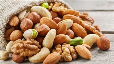 8 وجبات خفيفة لا ترفع مستوى السكر في الدم