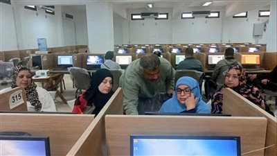 ورشة عمل لتنمية المهارات الرقمية لموظفي كلية الطب البيطري بجامعة القناة (صور)