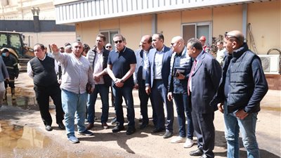 وزير الصحة يتفقد مباني المعامل المركزية والتراخيص والتكليف بعد حريق الأكشاك المجاورة للوزارة